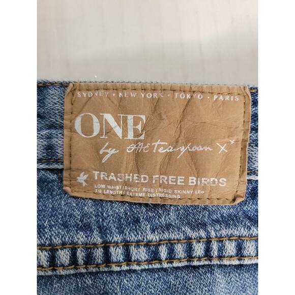 One Teaspoon Free Birds Jeans SZ 25 Trashed Womens Low Rise Tapered Ankle Zip - Picture 11 of 11